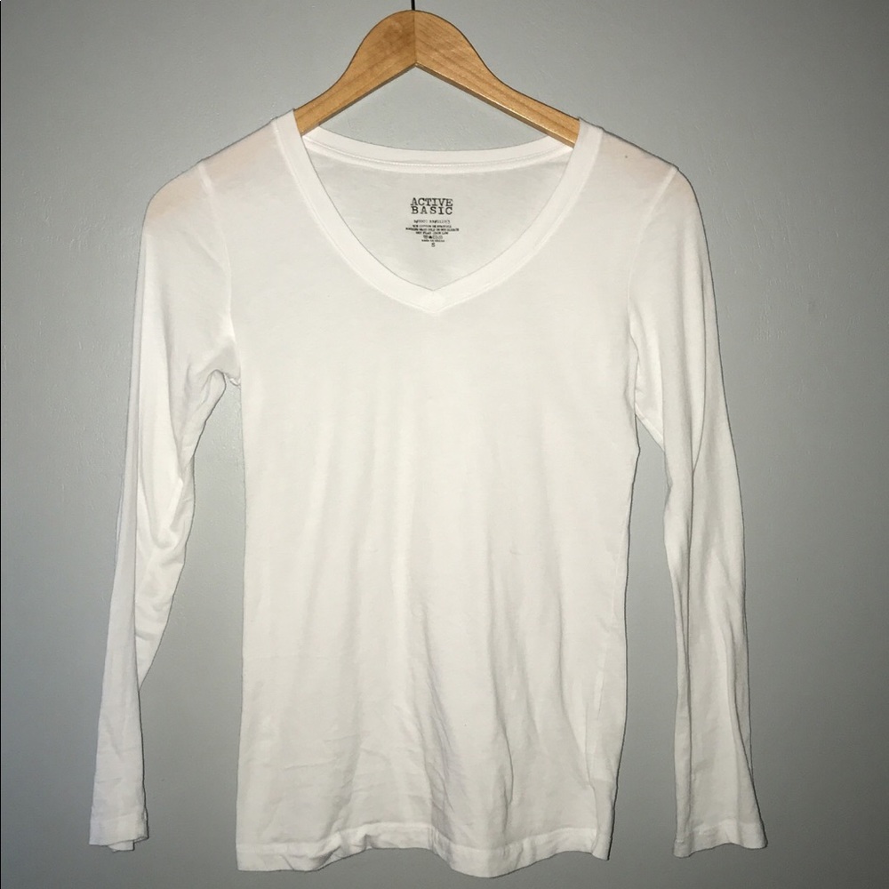 Simple White Long-sleeve V-neck